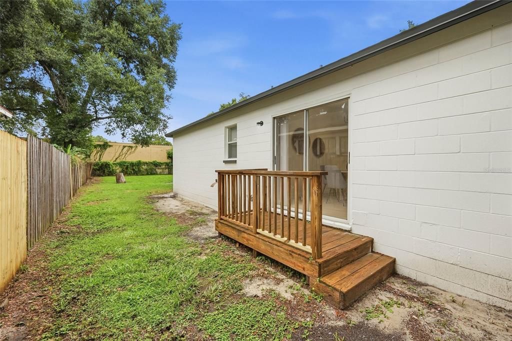 Active With Contract: $389,999 (3 beds, 2 baths, 1200 Square Feet)