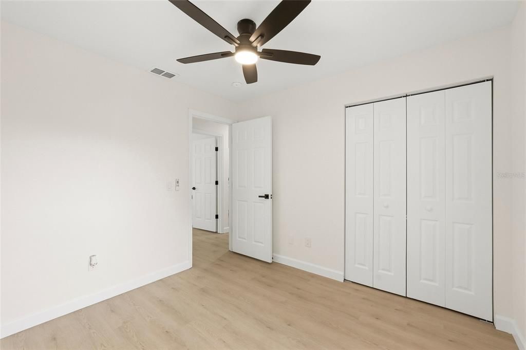 Active With Contract: $389,999 (3 beds, 2 baths, 1200 Square Feet)