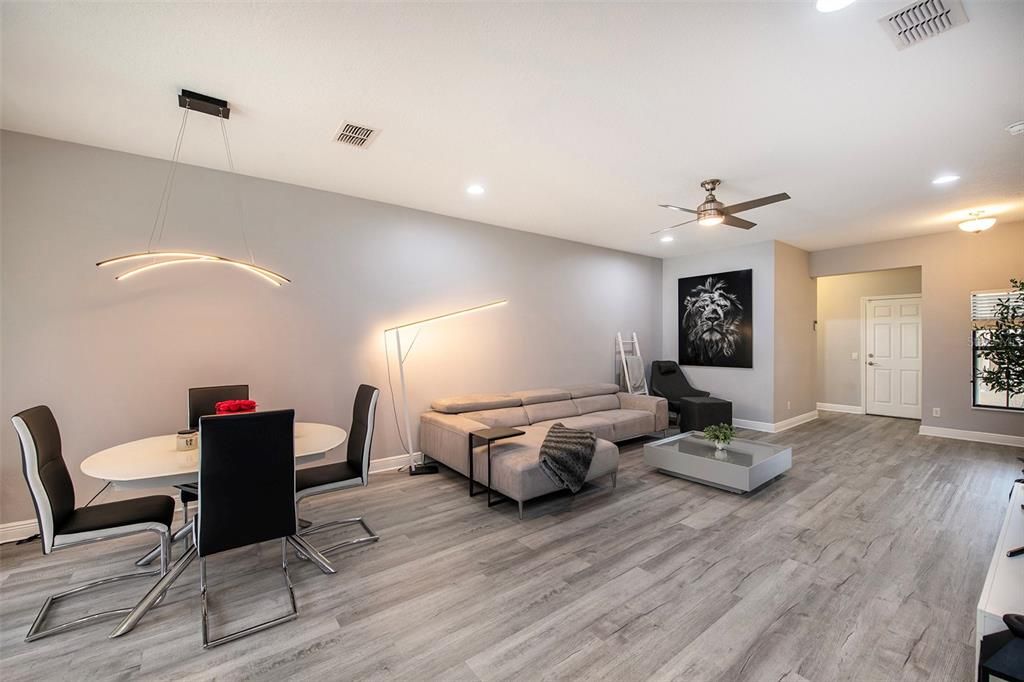 For Rent: $2,650 (3 beds, 2 baths, 1853 Square Feet)