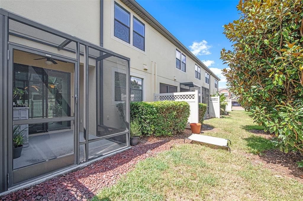 For Rent: $2,650 (3 beds, 2 baths, 1853 Square Feet)