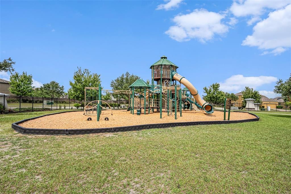 For Rent: $2,650 (3 beds, 2 baths, 1853 Square Feet)