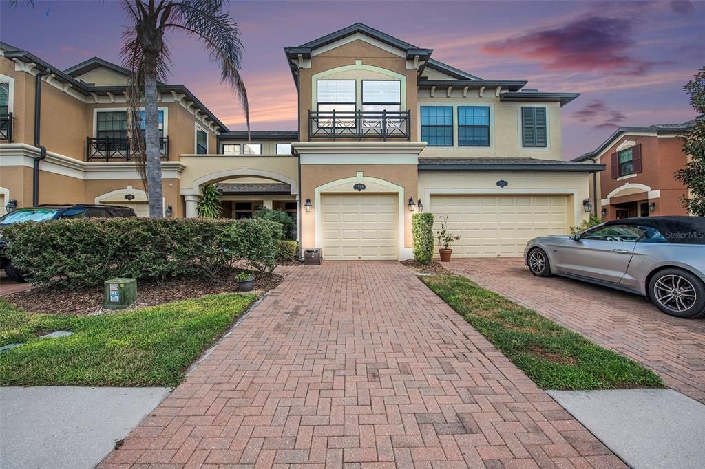 For Rent: $2,650 (3 beds, 2 baths, 1853 Square Feet)