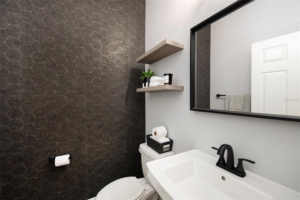 For Rent: $2,650 (3 beds, 2 baths, 1853 Square Feet)