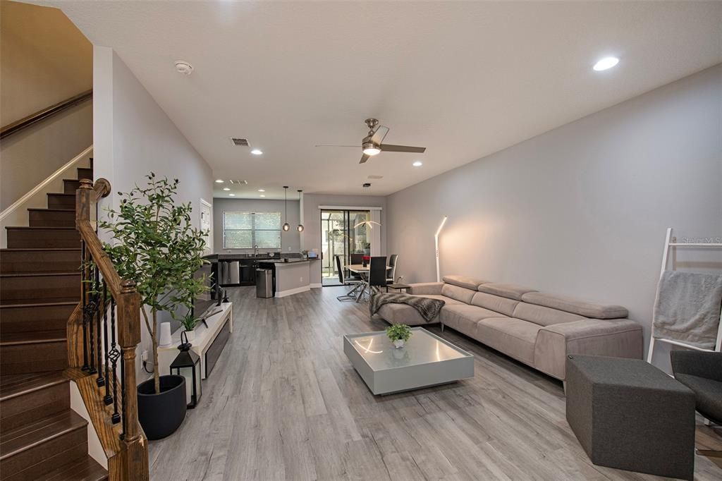 For Rent: $2,650 (3 beds, 2 baths, 1853 Square Feet)