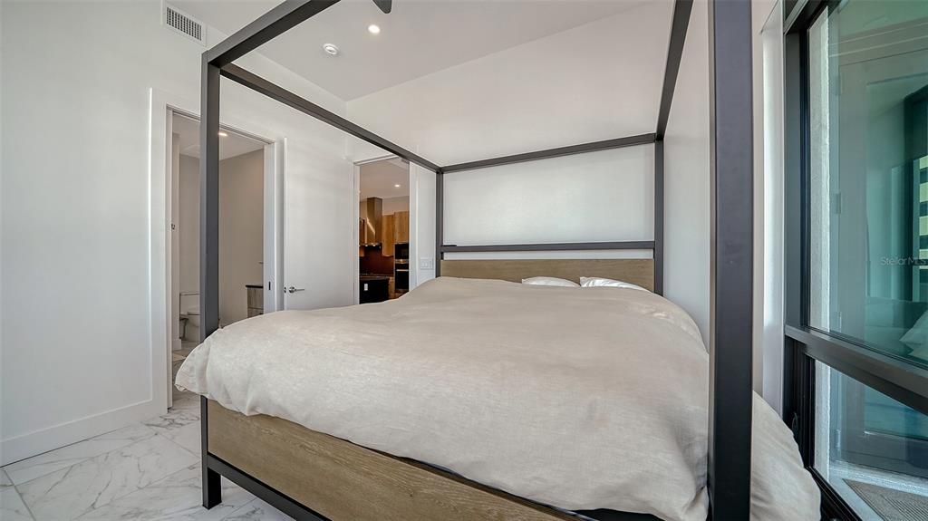 В аренду: $5,500 (2 спален, 2 ванн, 1122 Квадратных фут)