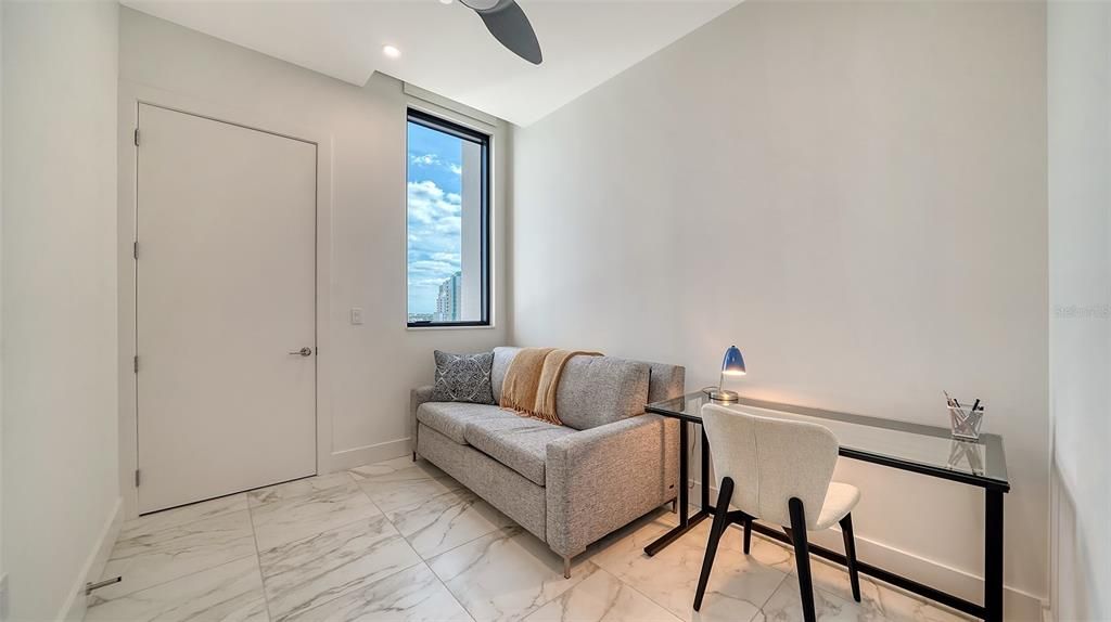 В аренду: $5,500 (2 спален, 2 ванн, 1122 Квадратных фут)
