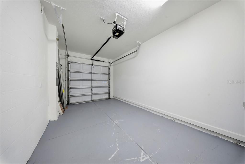 For Rent: $2,600 (3 beds, 3 baths, 1600 Square Feet)