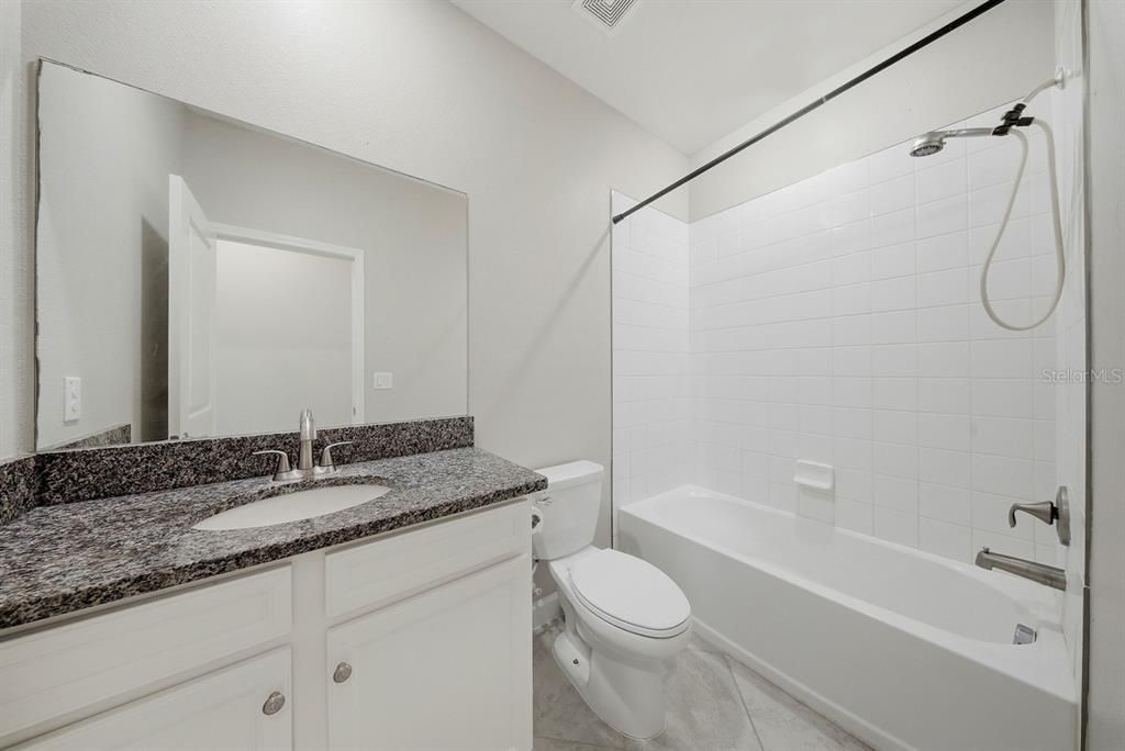 For Rent: $2,600 (3 beds, 3 baths, 1600 Square Feet)