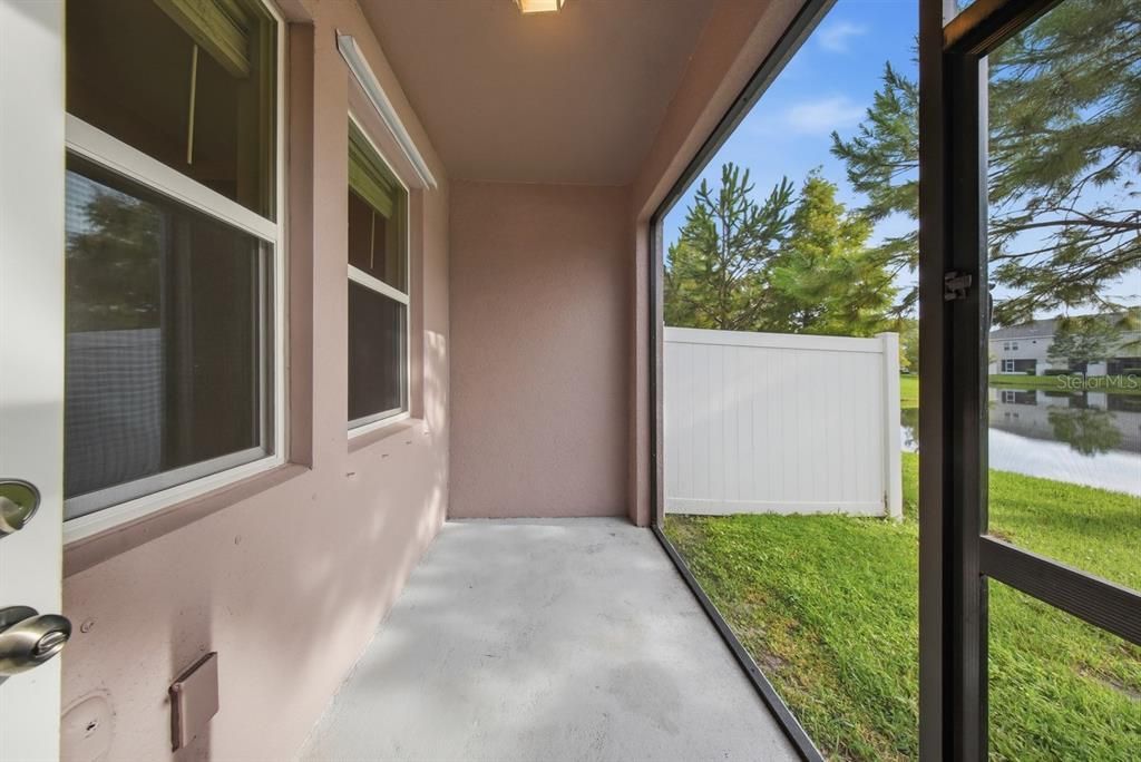 For Rent: $2,600 (3 beds, 3 baths, 1600 Square Feet)