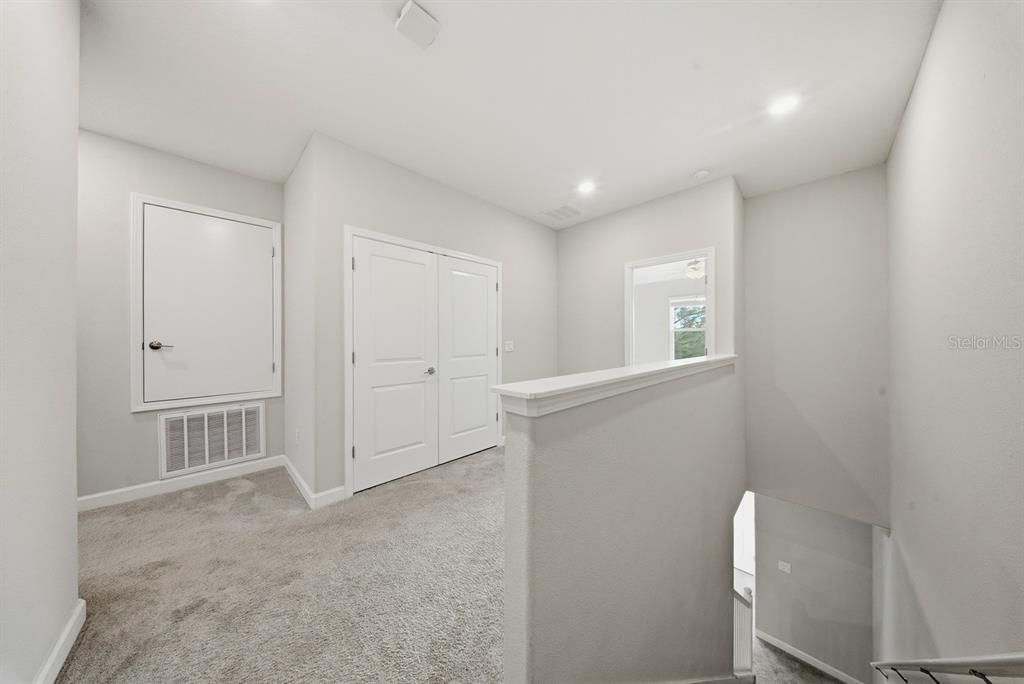 For Rent: $2,600 (3 beds, 3 baths, 1600 Square Feet)