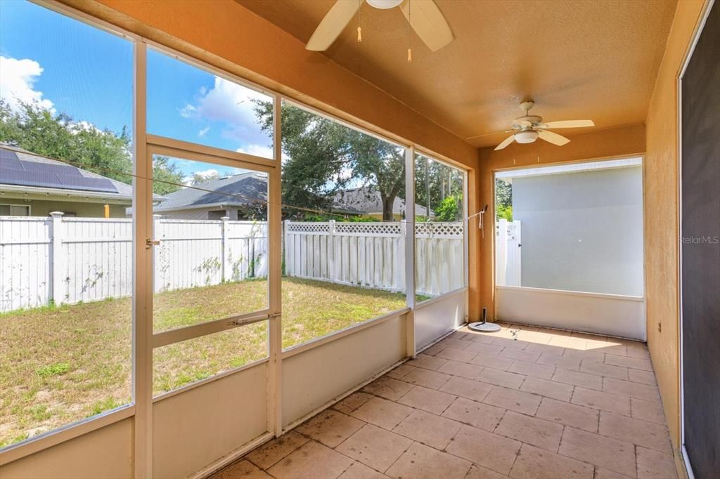 For Rent: $2,647 (3 beds, 2 baths, 2102 Square Feet)