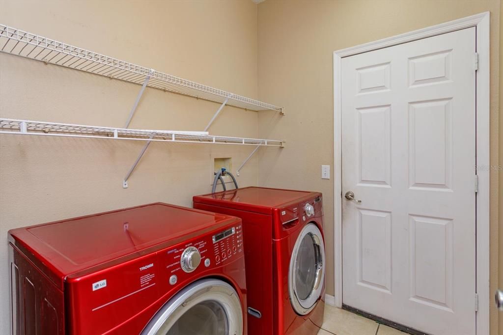 For Rent: $2,647 (3 beds, 2 baths, 2102 Square Feet)