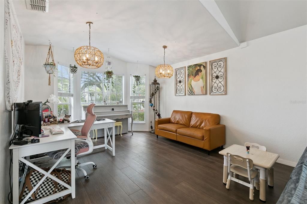 For Sale: $599,000 (4 beds, 2 baths, 2551 Square Feet)