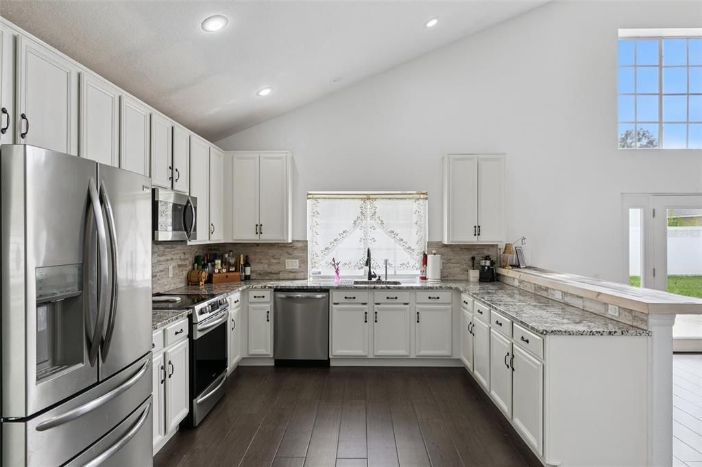 For Sale: $599,000 (4 beds, 2 baths, 2551 Square Feet)