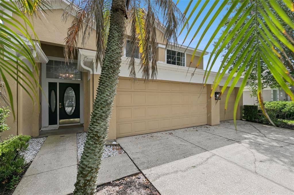 For Sale: $599,000 (4 beds, 2 baths, 2551 Square Feet)