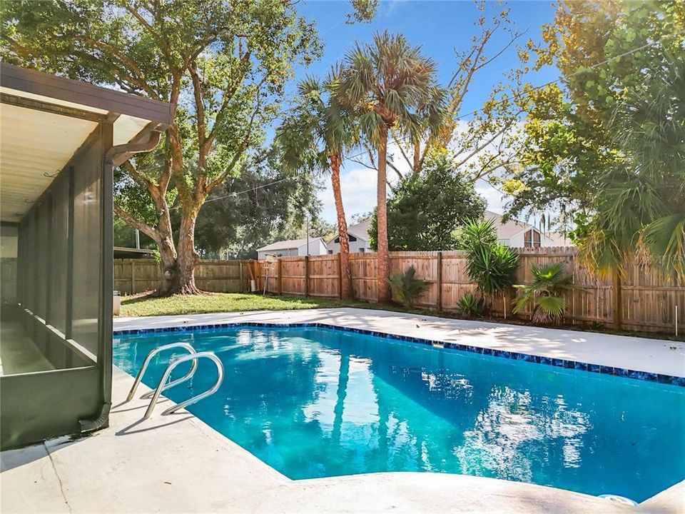 For Sale: $469,900 (4 beds, 3 baths, 2140 Square Feet)