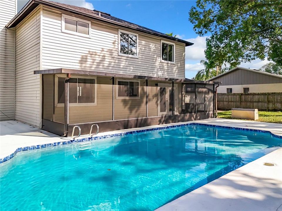 For Sale: $469,900 (4 beds, 3 baths, 2140 Square Feet)
