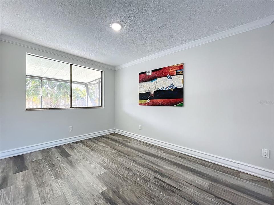 For Sale: $469,900 (4 beds, 3 baths, 2140 Square Feet)