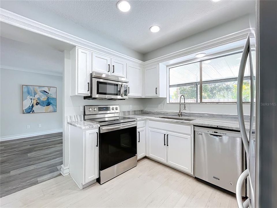 For Sale: $469,900 (4 beds, 3 baths, 2140 Square Feet)