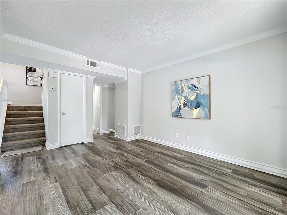 For Sale: $469,900 (4 beds, 3 baths, 2140 Square Feet)