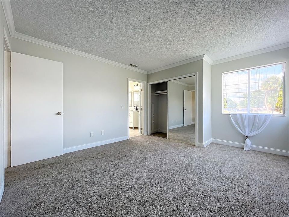 For Sale: $469,900 (4 beds, 3 baths, 2140 Square Feet)