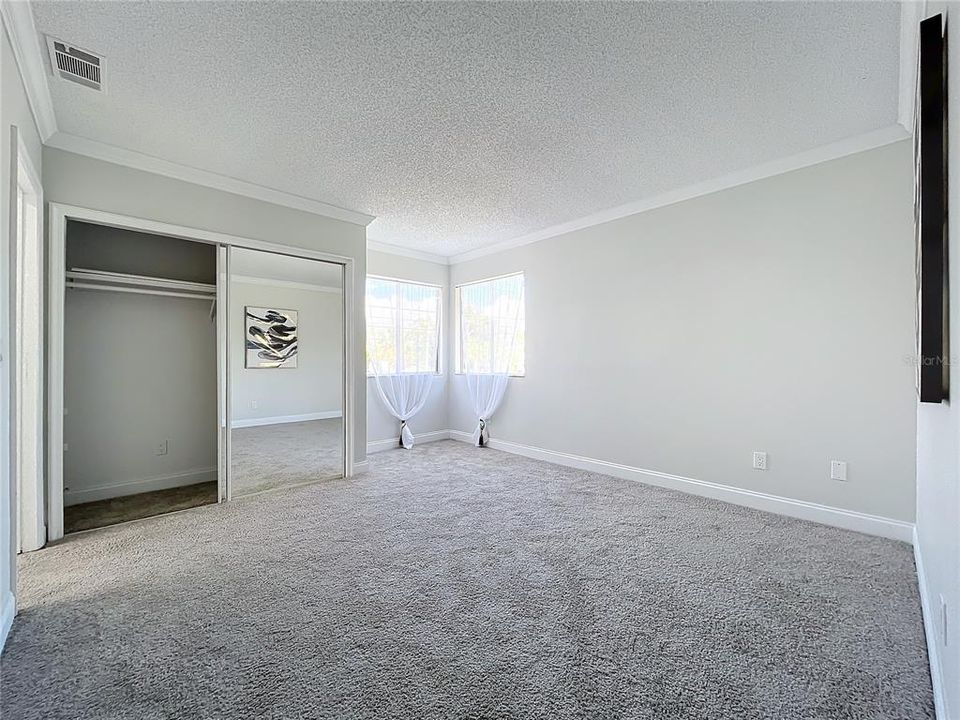 For Sale: $469,900 (4 beds, 3 baths, 2140 Square Feet)