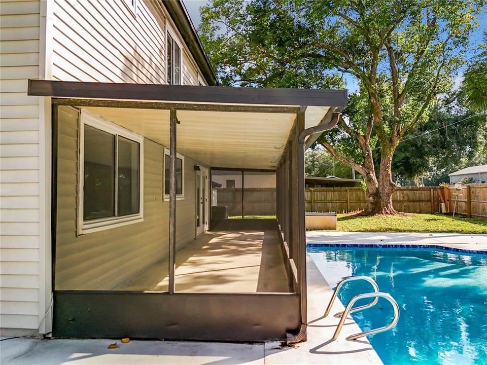 For Sale: $469,900 (4 beds, 3 baths, 2140 Square Feet)