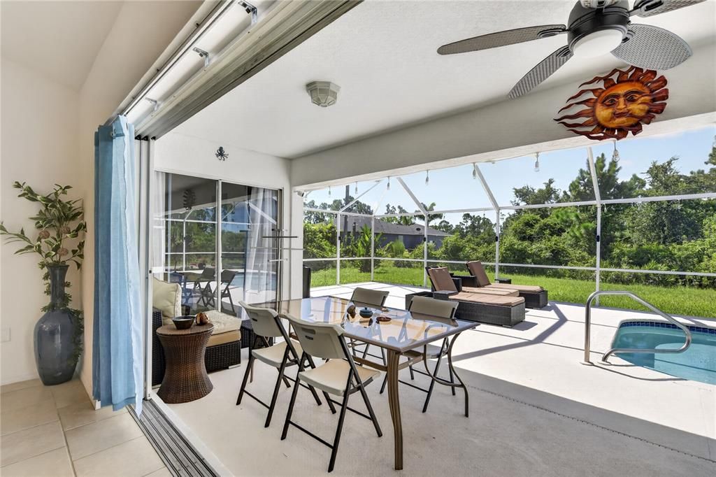 En Venta: $425,000 (3 camas, 2 baños, 1462 Pies cuadrados)