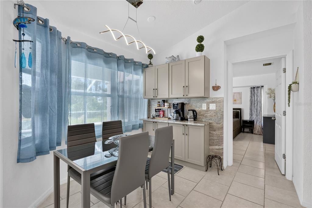 En Venta: $425,000 (3 camas, 2 baños, 1462 Pies cuadrados)