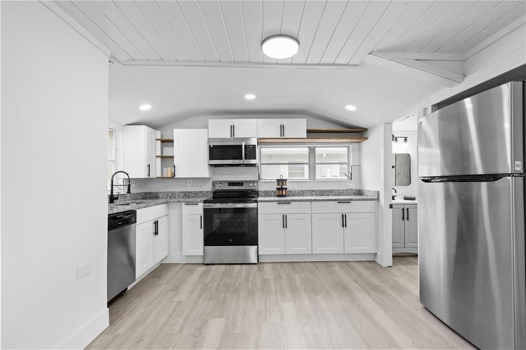 En Venta: $267,000 (3 camas, 2 baños, 1390 Pies cuadrados)