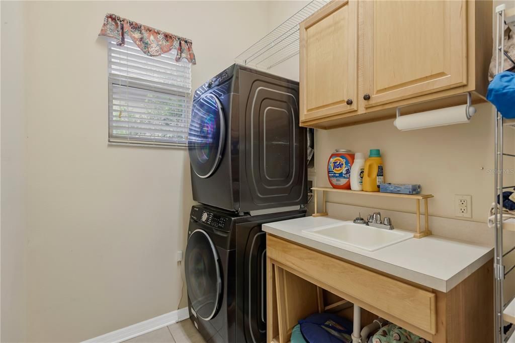For Sale: $725,000 (3 beds, 3 baths, 2686 Square Feet)