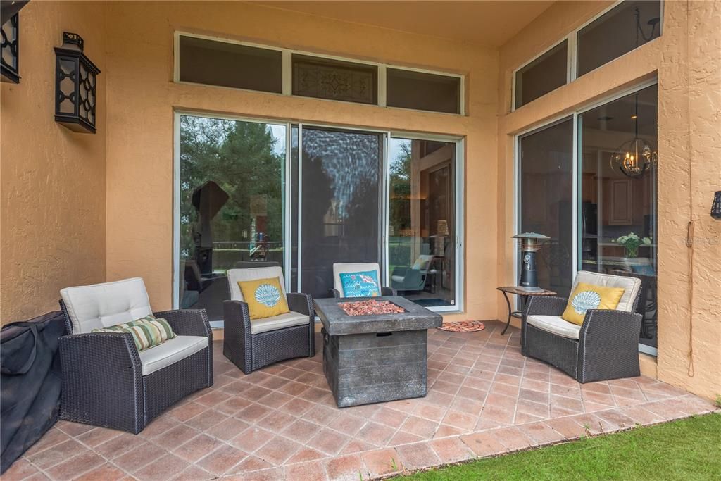 For Sale: $725,000 (3 beds, 3 baths, 2686 Square Feet)