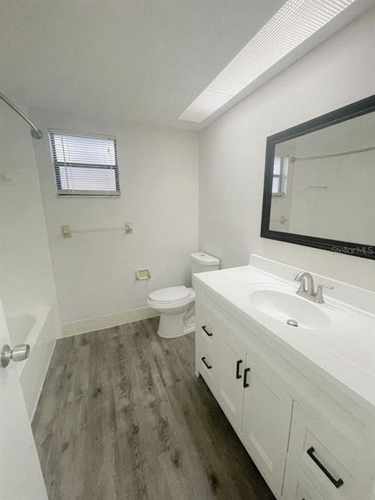 For Rent: $1,650 (2 beds, 2 baths, 1106 Square Feet)
