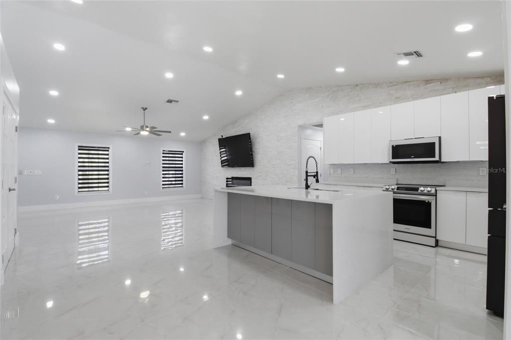 For Sale: $505,000 (3 beds, 2 baths, 1777 Square Feet)