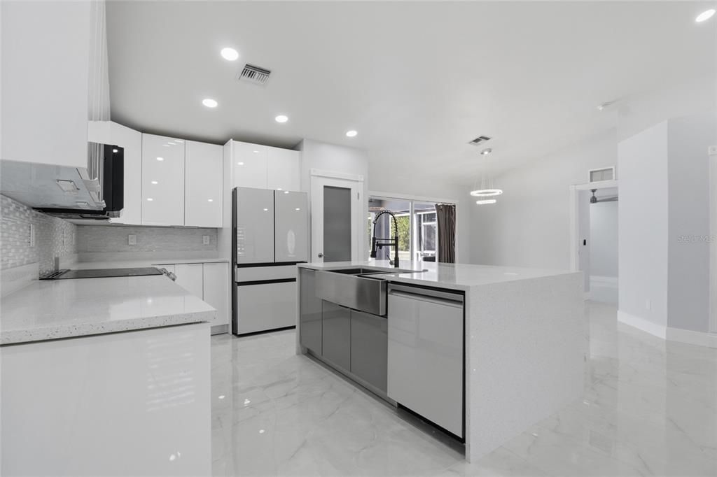 For Sale: $505,000 (3 beds, 2 baths, 1777 Square Feet)