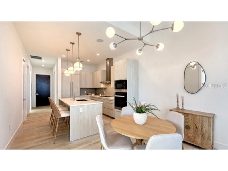 В аренду: $4,000 (2 спален, 2 ванн, 1122 Квадратных фут)