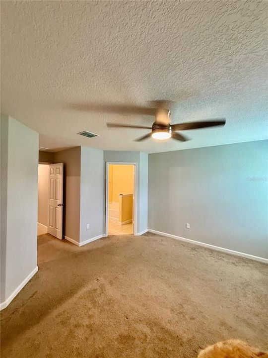 For Sale: $335,000 (4 beds, 2 baths, 1842 Square Feet)