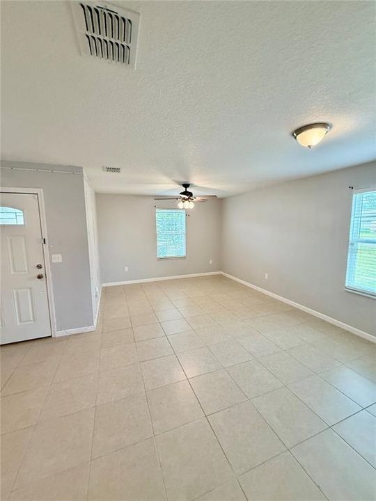 For Sale: $335,000 (4 beds, 2 baths, 1842 Square Feet)