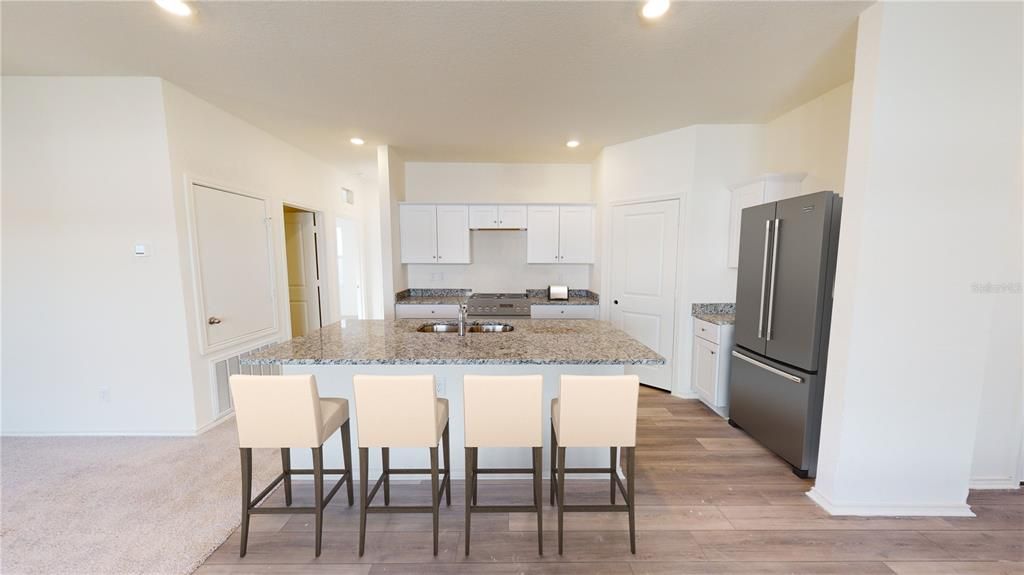 Active With Contract: $317,240 (3 beds, 2 baths, 1536 Square Feet)