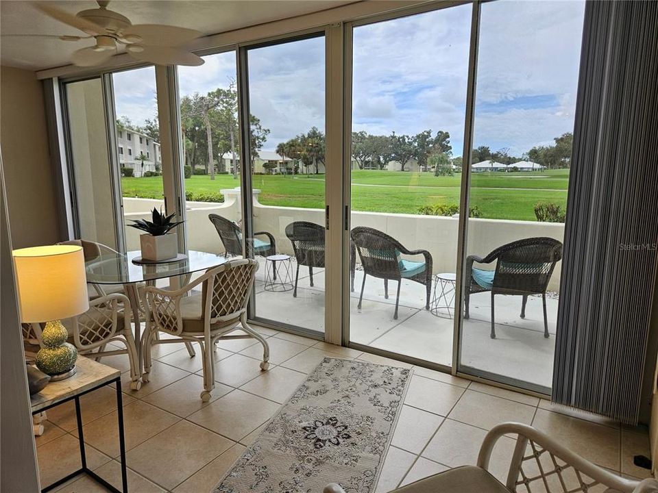 For Rent: $1,800 (2 beds, 2 baths, 1105 Square Feet)