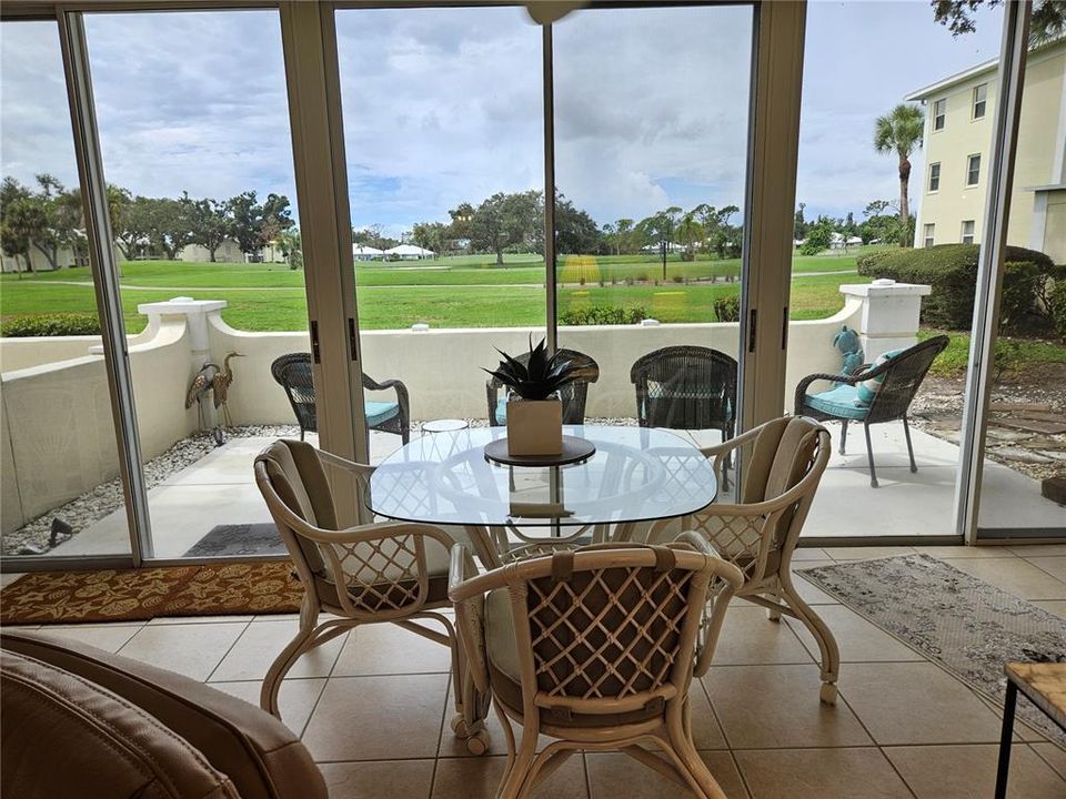 For Rent: $1,800 (2 beds, 2 baths, 1105 Square Feet)