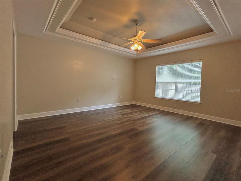 For Rent: $2,700 (3 beds, 2 baths, 2006 Square Feet)