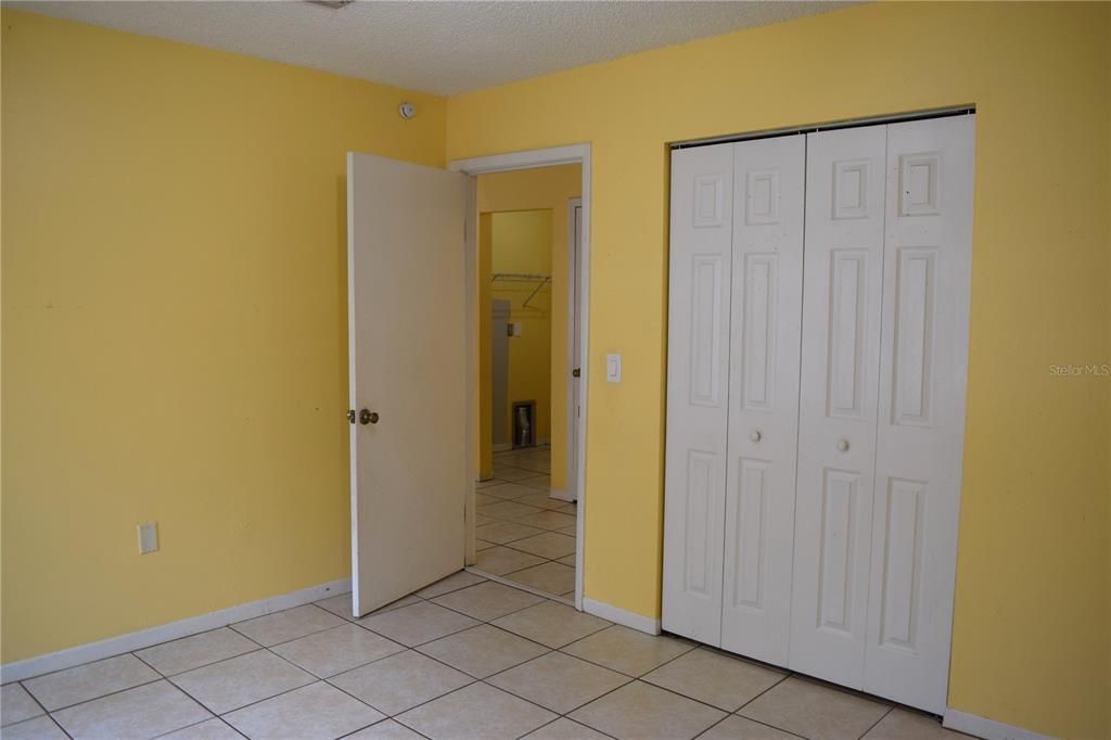 For Rent: $1,200 (2 beds, 1 baths, 823.5 Square Feet)