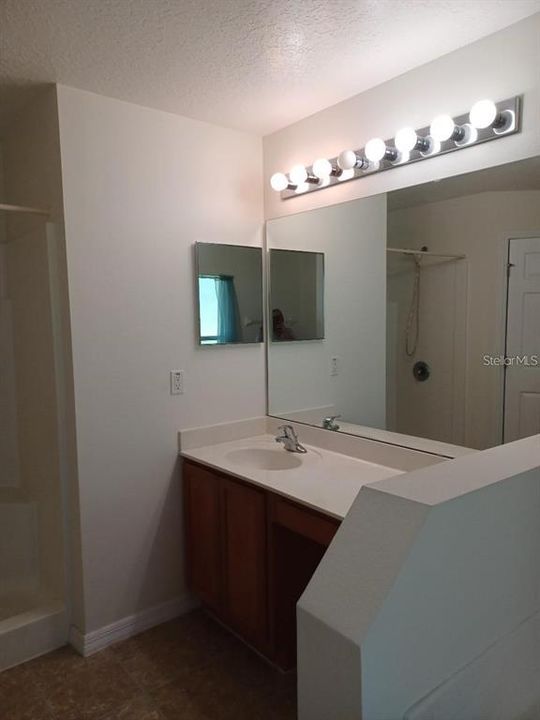 В аренду: $1,950 (3 спален, 2 ванн, 2014 Квадратных фут)