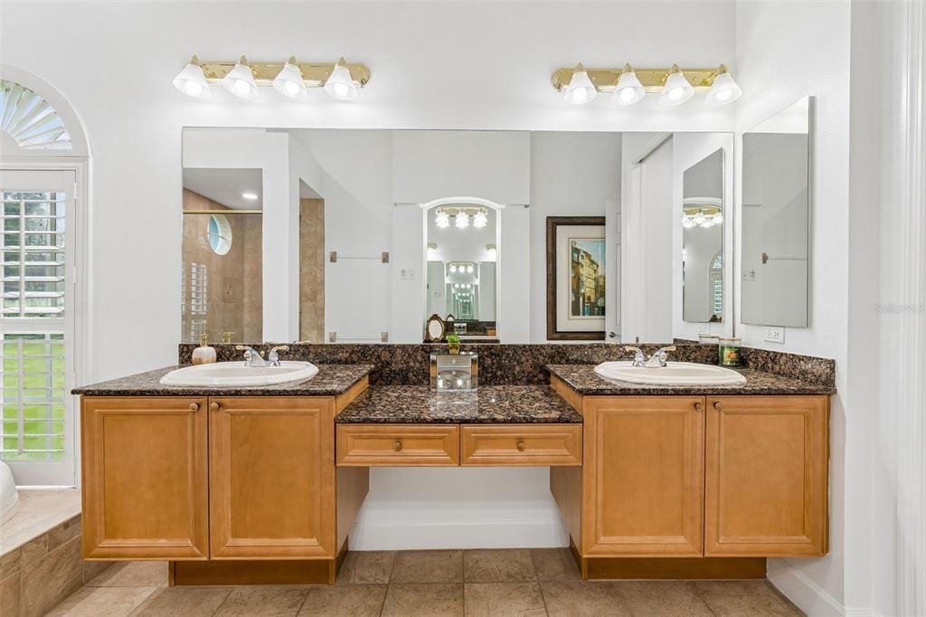 En Venta: $1,399,000 (4 camas, 3 baños, 3214 Pies cuadrados)