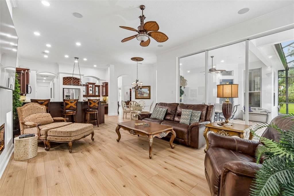 En Venta: $1,399,000 (4 camas, 3 baños, 3214 Pies cuadrados)