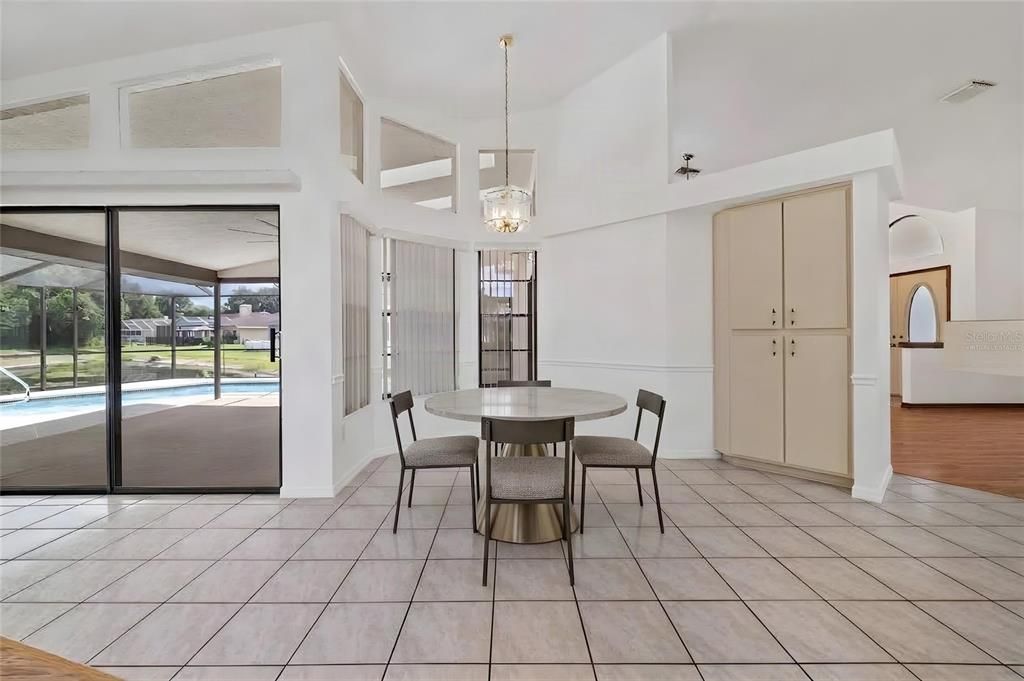 На продажу: $425,000 (3 спален, 2 ванн, 2201 Квадратных фут)