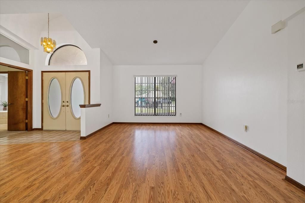 На продажу: $425,000 (3 спален, 2 ванн, 2201 Квадратных фут)