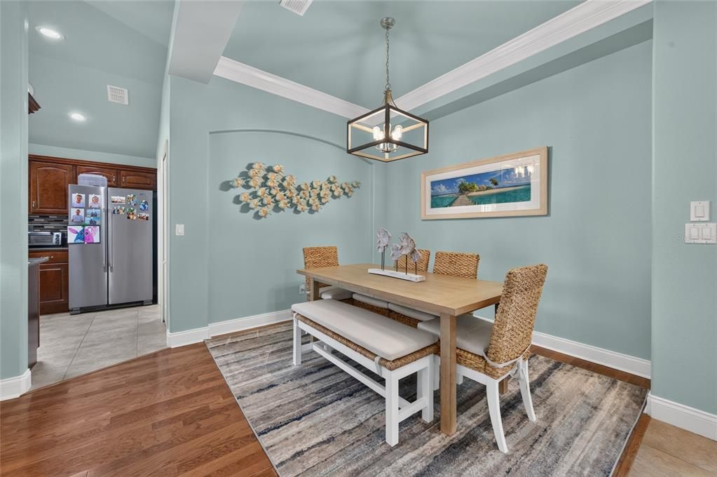 Activo con contrato: $595,000 (3 camas, 2 baños, 1636 Pies cuadrados)
