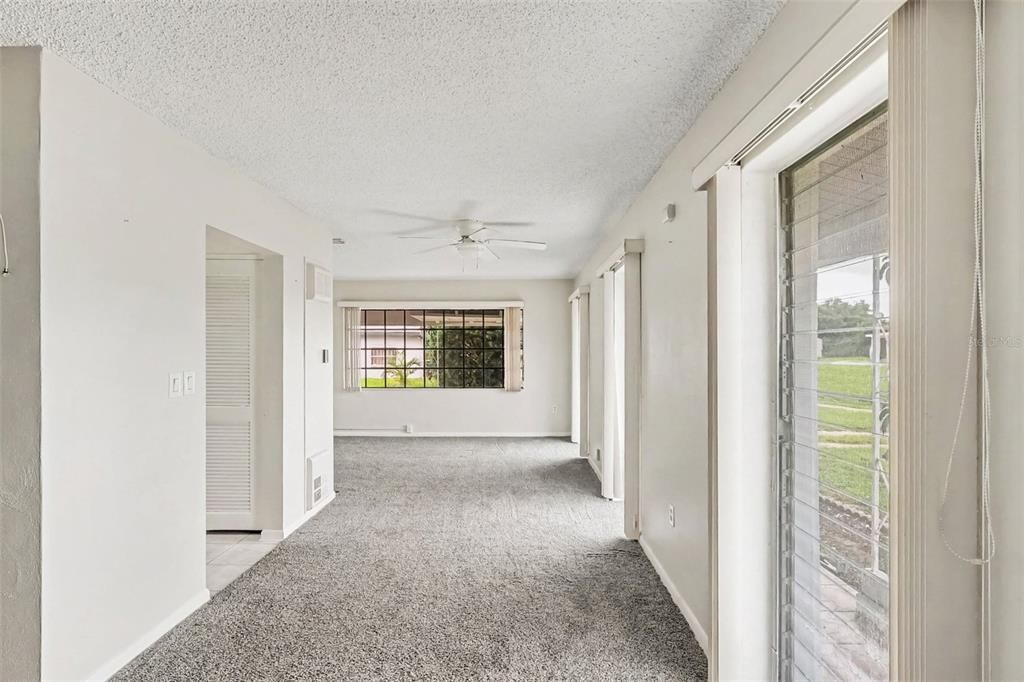 Active With Contract: $144,950 (2 beds, 1 baths, 1040 Square Feet)